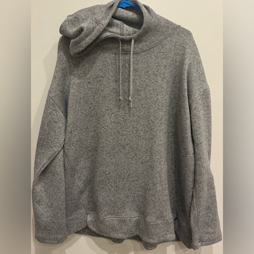 💜5/$25💜Gray Women's Hoodie